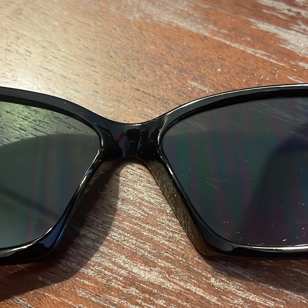 Oshkosh b’gosh LEA58974/24020 red black and gray kids sunglasses